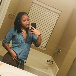 Meet your Posher, Siani